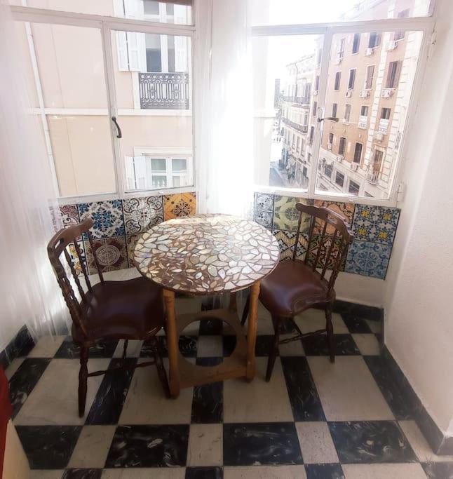 Vintage Flat Malaga Apartment Exterior photo